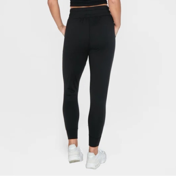 Senita Athletics Weekend Joggers - Black - Size M - Picture 2 of 13
